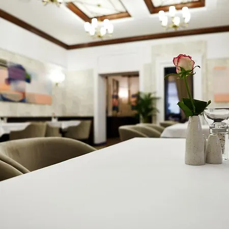 Hotel Zoloto Karpat