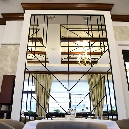 Zoloto Karpat 3* Stryi