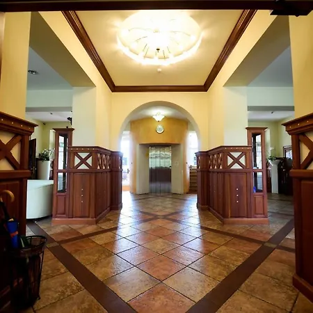 Hotel Zoloto Karpat 3*