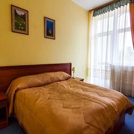 Hotel Zoloto Karpat 3*