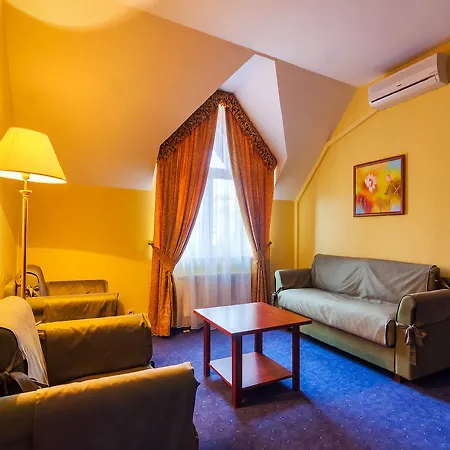 Hotel Zoloto Karpat 3*