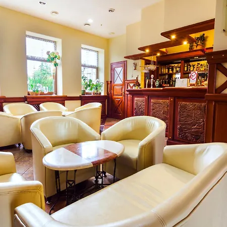 Hotel Zoloto Karpat 3*