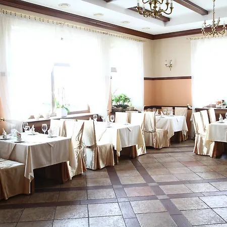 Hotel Zoloto Karpat 3*