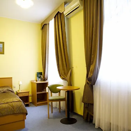 Zoloto Karpat 3* Stryi